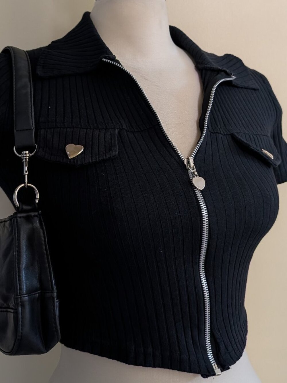 HEART POCKET RIBBED ZIP UP Y2K VINTAGE TSHIRT